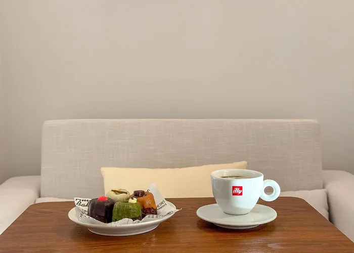 Sobre Hongdae New Open Sale, Spacious 3br 1ba 別墅