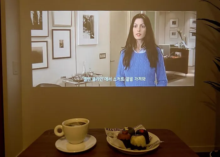 Sobre Hongdae New Open Sale, Spacious 3br 1ba 別墅